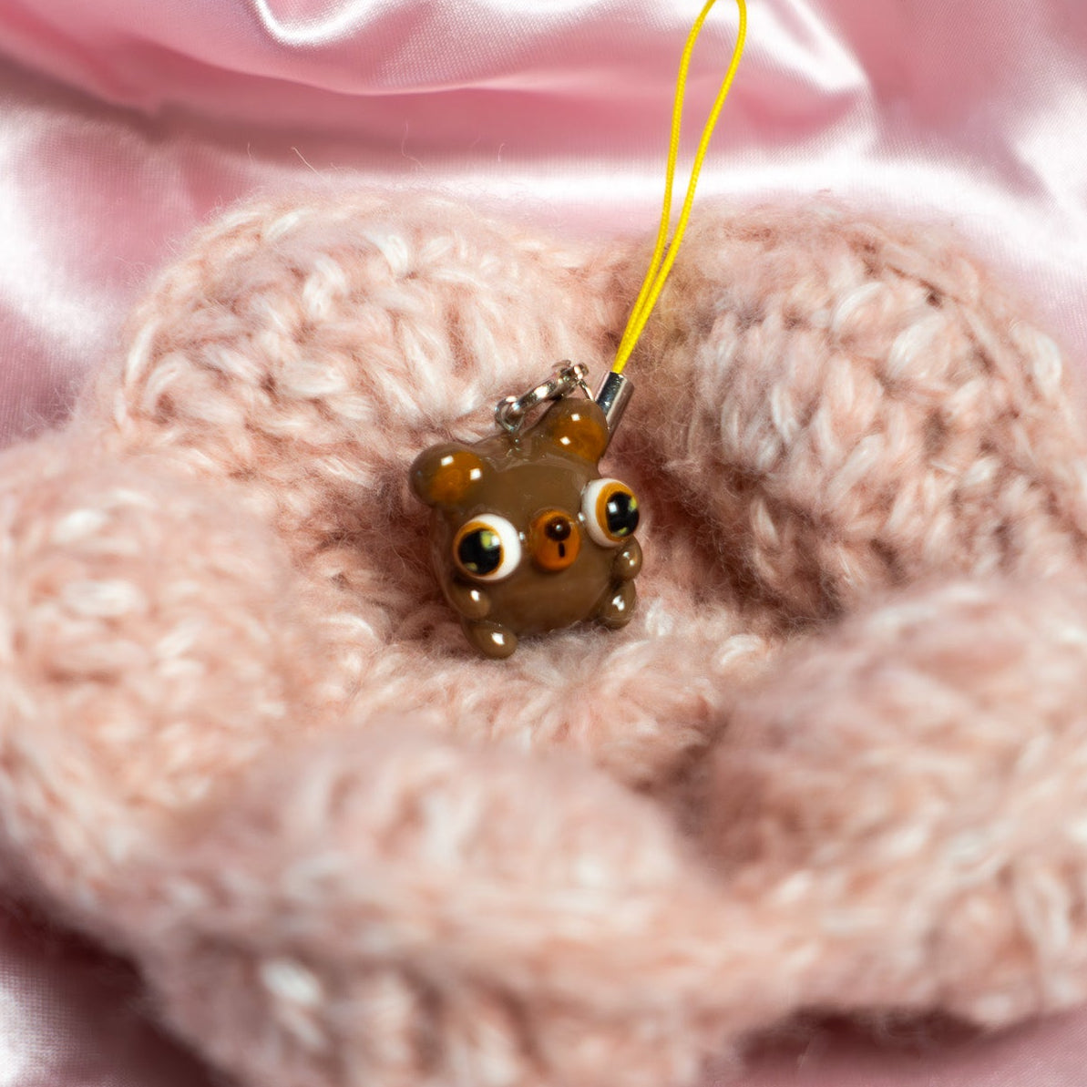 BEAN Bear Phonecharm